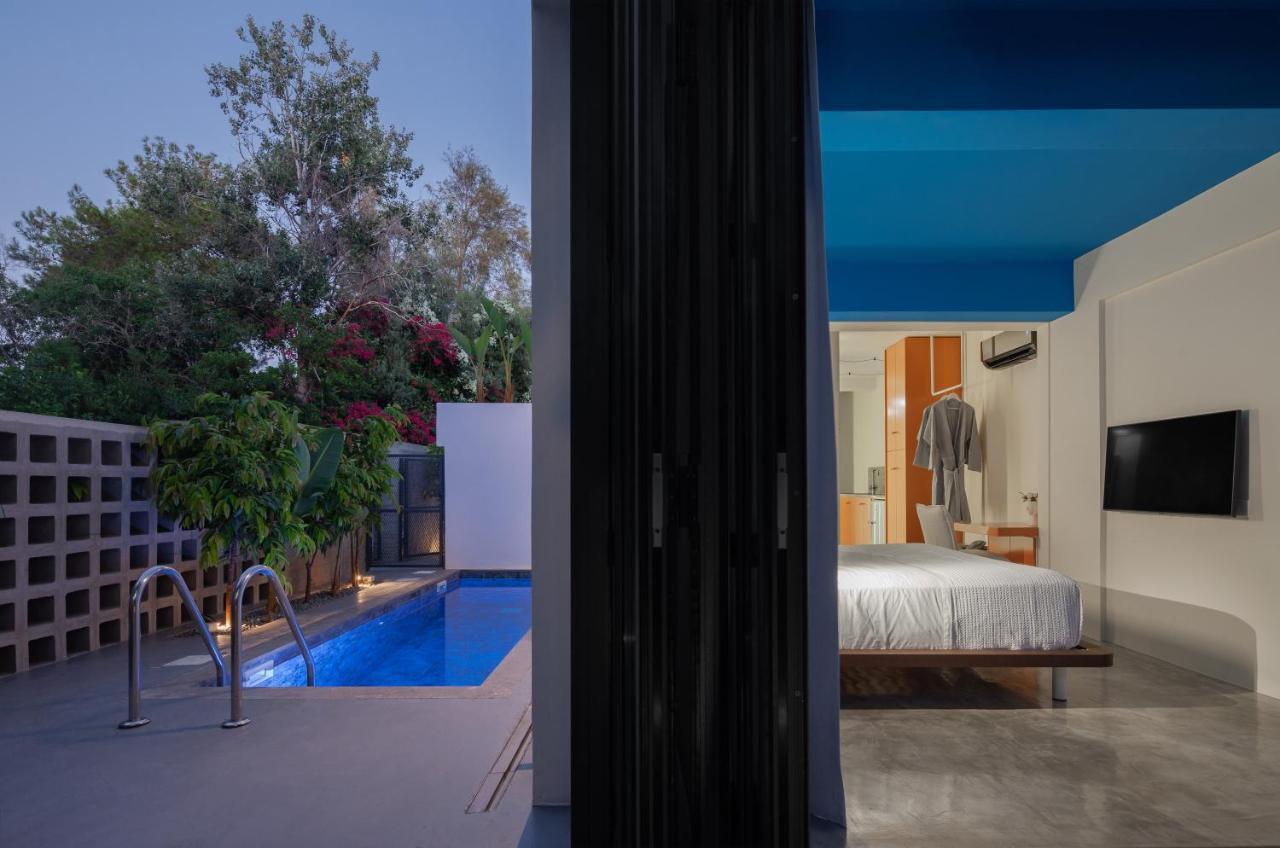 Adrop Pool Suites Paphos Extérieur photo
